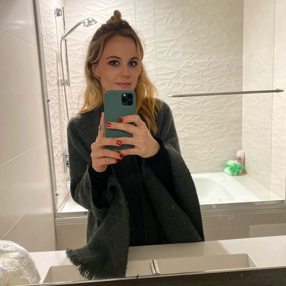 Meet your Posher, Lindsay - Picture 15 of 16